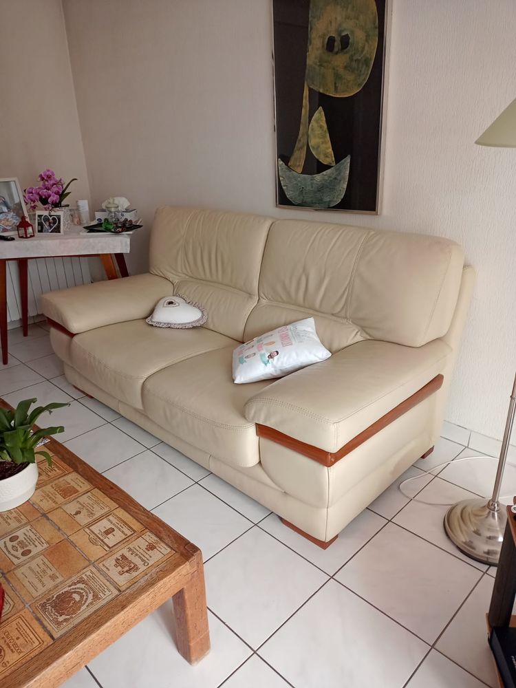 Canap� en cuir clair 150 Sanary-sur-Mer (83)