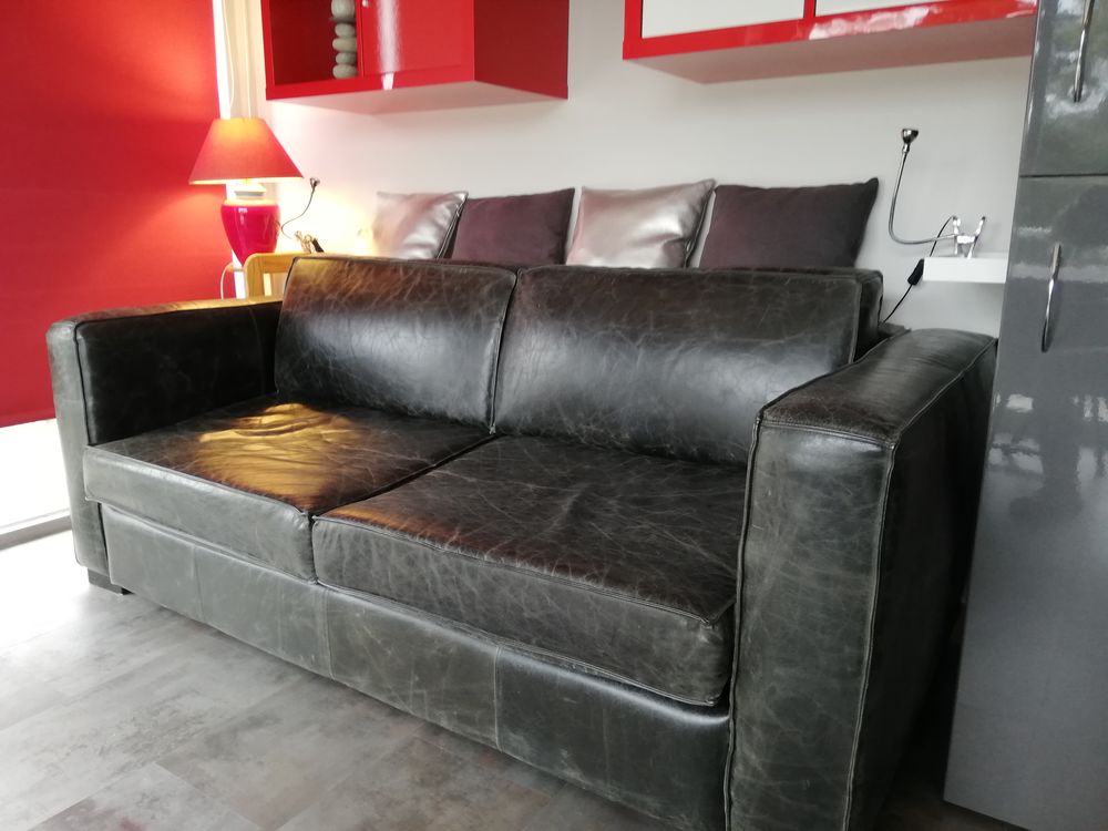 canap� cuir convertible couleur noir 700 Dinard (35)