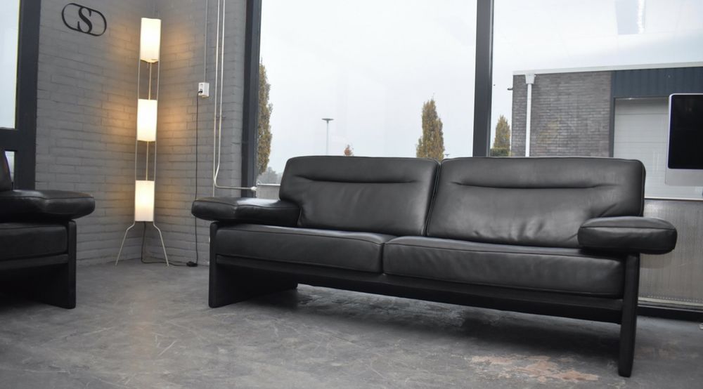 Canap� en cuir �tat propre 2174 Toulon (83)