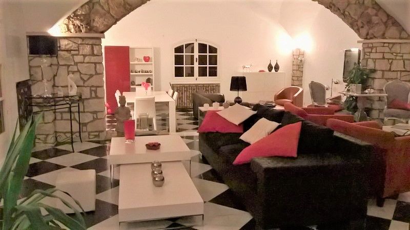 CANAPE CUIR NOIR 300 P�zenas (34)