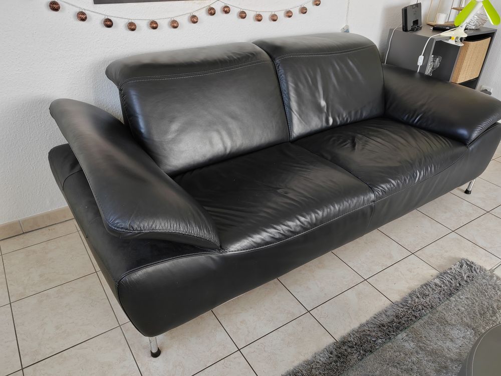 Canap� en cuir noir
170 Metz (57)