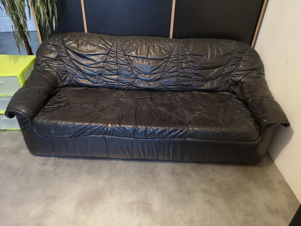 Canap� en cuir noir convertible 0 Varennes-sur-Seine (77)