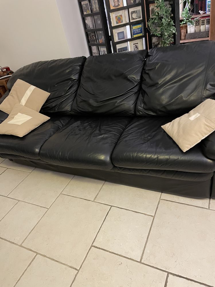 Canap� cuir noir 135 Bandol (83)