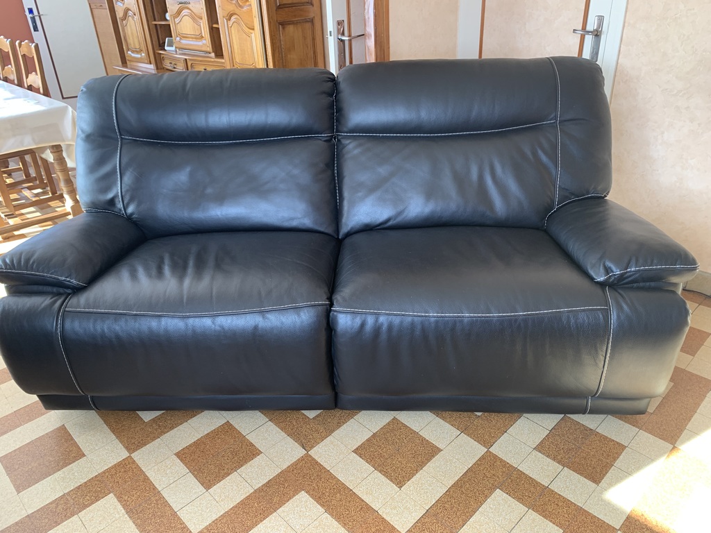 Canap� cuir noir 100 Tourville-la-Campagne (27)