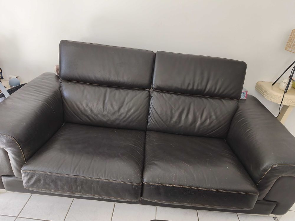 canap� cuir noir 300 Saint-Nazaire-sur-Charente (17)