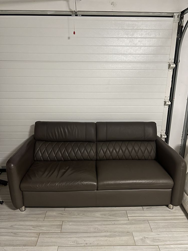 Canap� en cuir 2 place 100 Jarny (54)