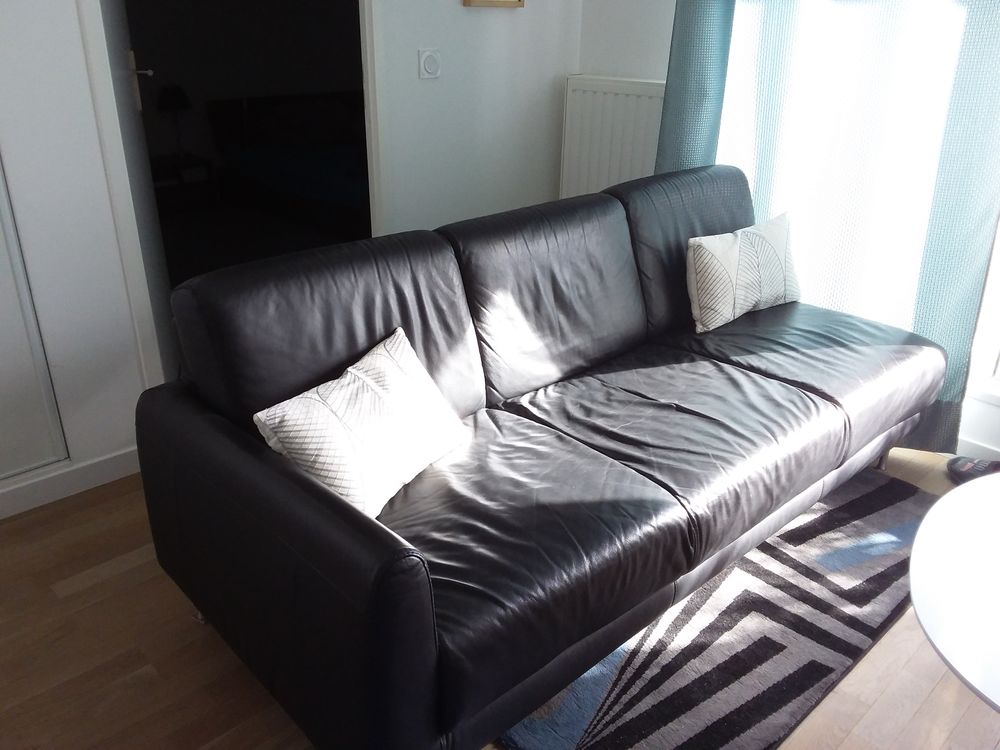 Canap� cuir 3 places 95 Malakoff (92)