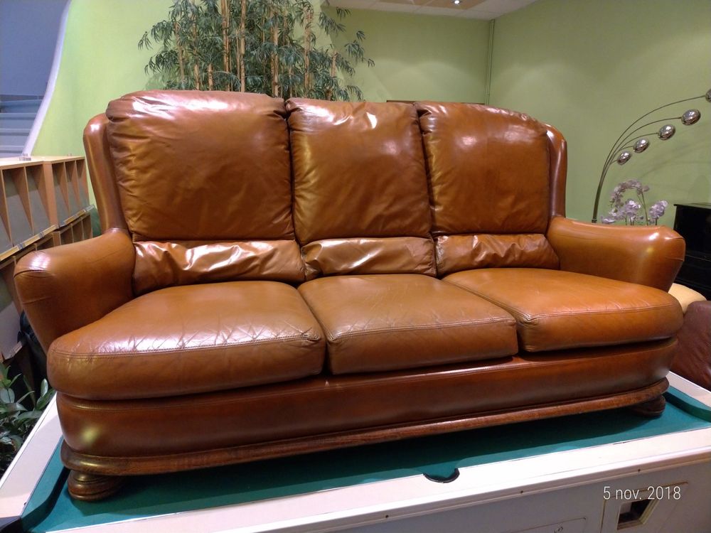 Canap� cuir 3 places 320 Lyon 7 (69)