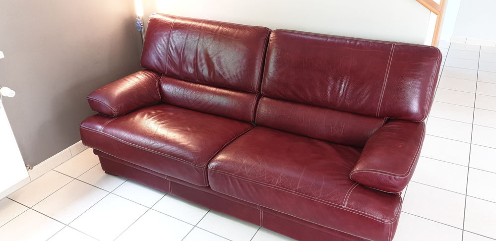 Canap� cuir 3 places - couleur bordeaux 450 Rixheim (68)