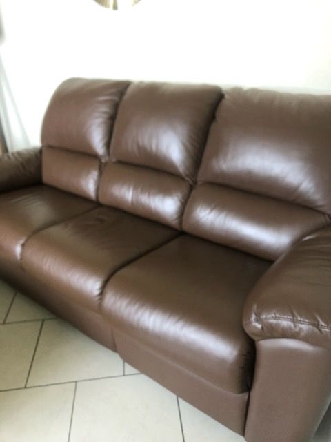 Canap� cuir 3 places avec si�ge relax 250 Boulay-Moselle (57)