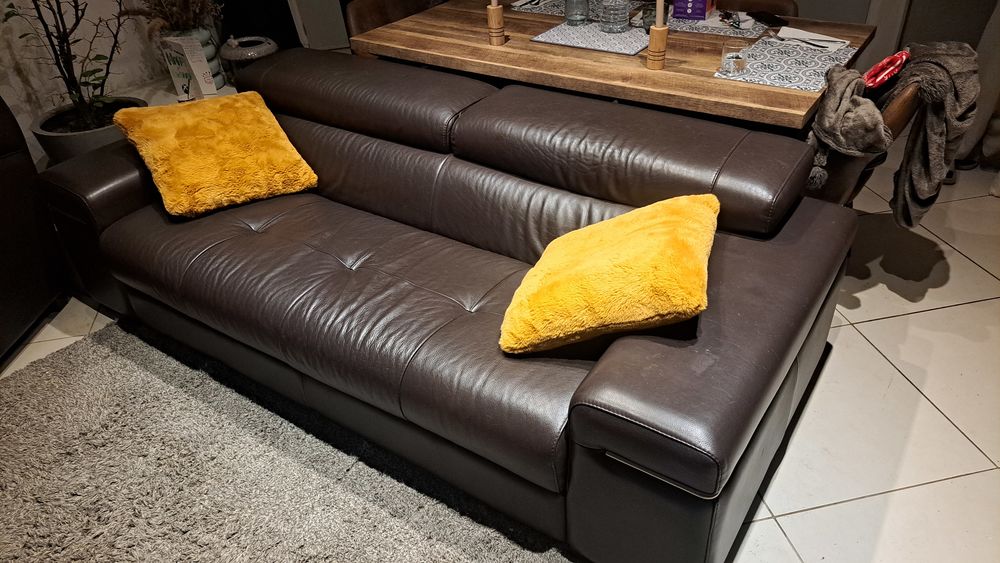 Canap� en cuir 3 places 550 La Ciotat (13)