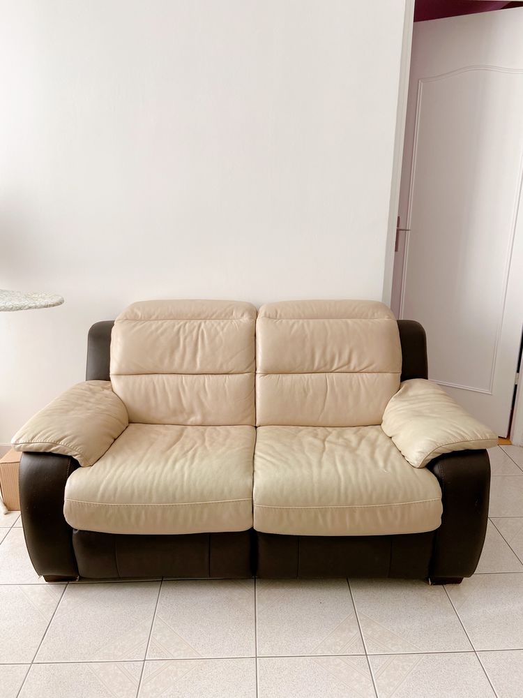 Canap� en cuir 2 places beige marron 690 Athis-Mons (91)