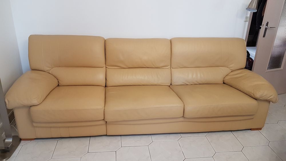Canap� en cuir 4 places 0 Villiers-le-Bel (95)