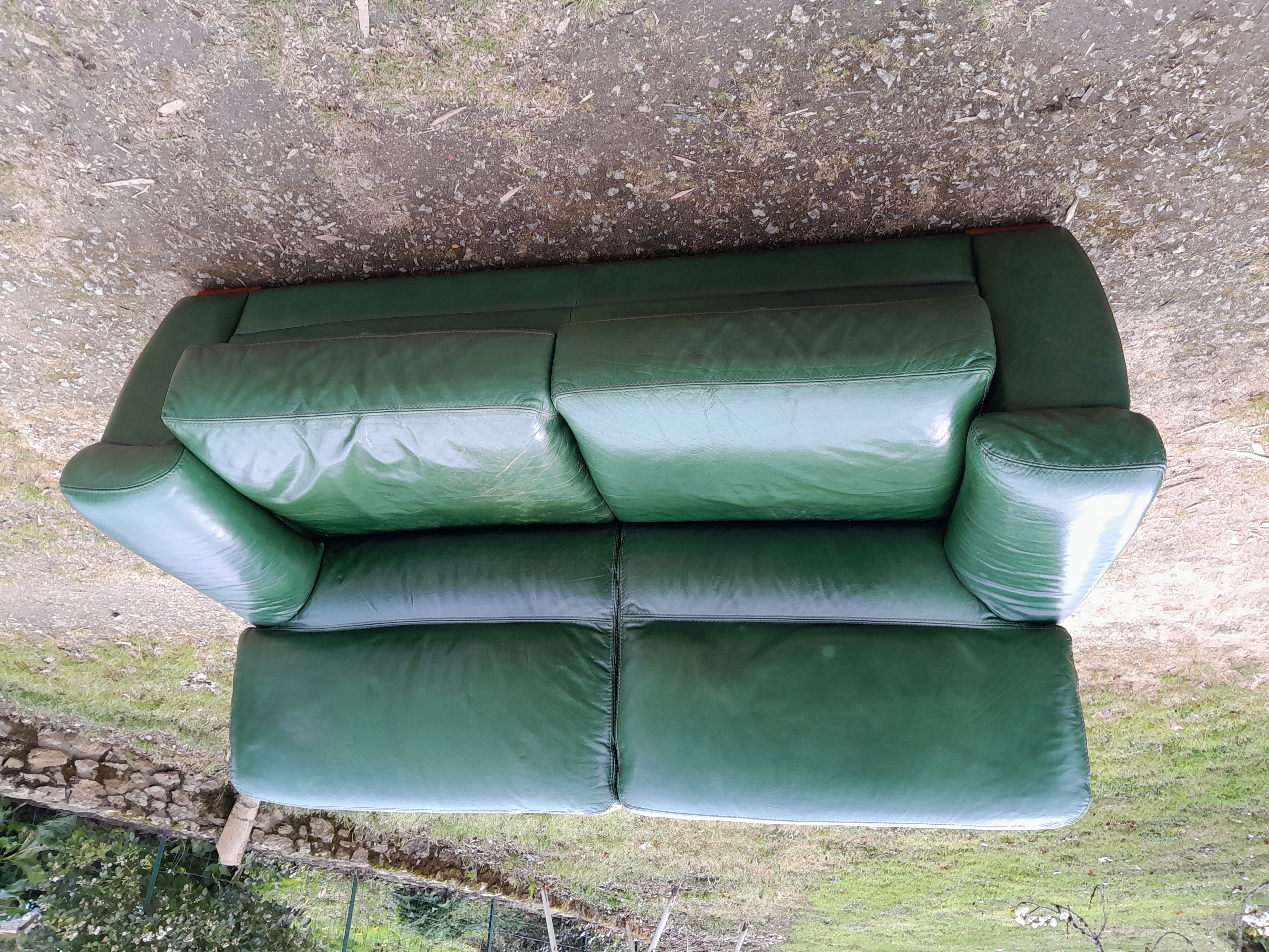 Canap� cuir 2/3 places 160 Saint-Pey-de-Castets (33)