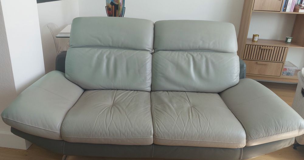 Canape cuir 3 places gris clair 700 Villeurbanne (69)