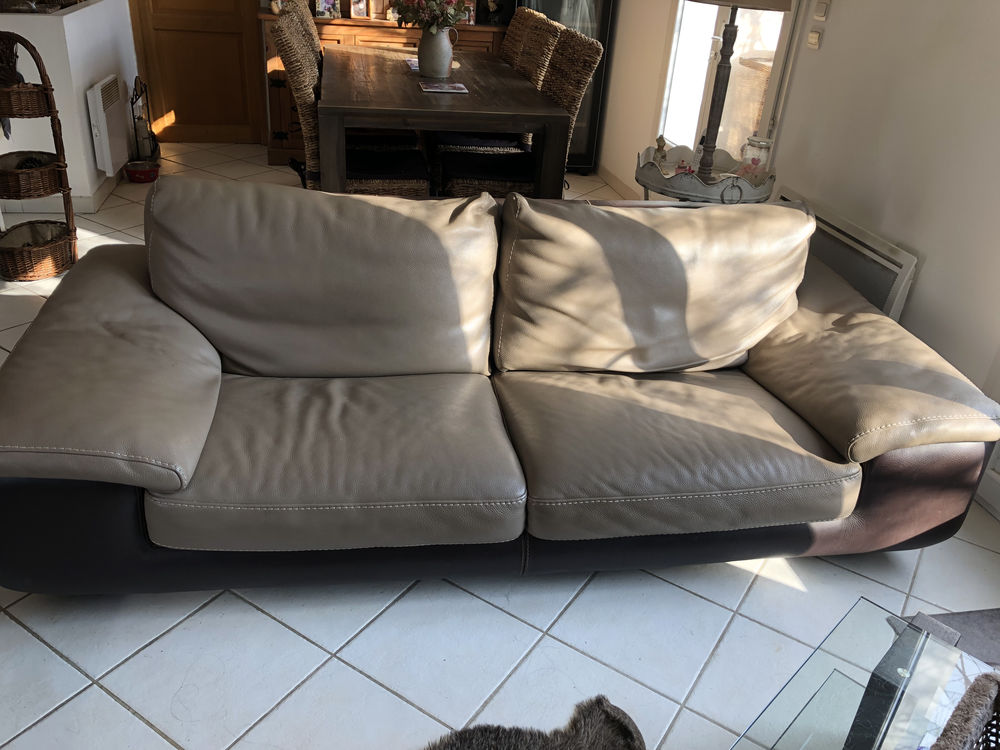 Canap� cuir pleine fleur gris et marron 3 places 500 L'Isle-sur-la-Sorgue (84)