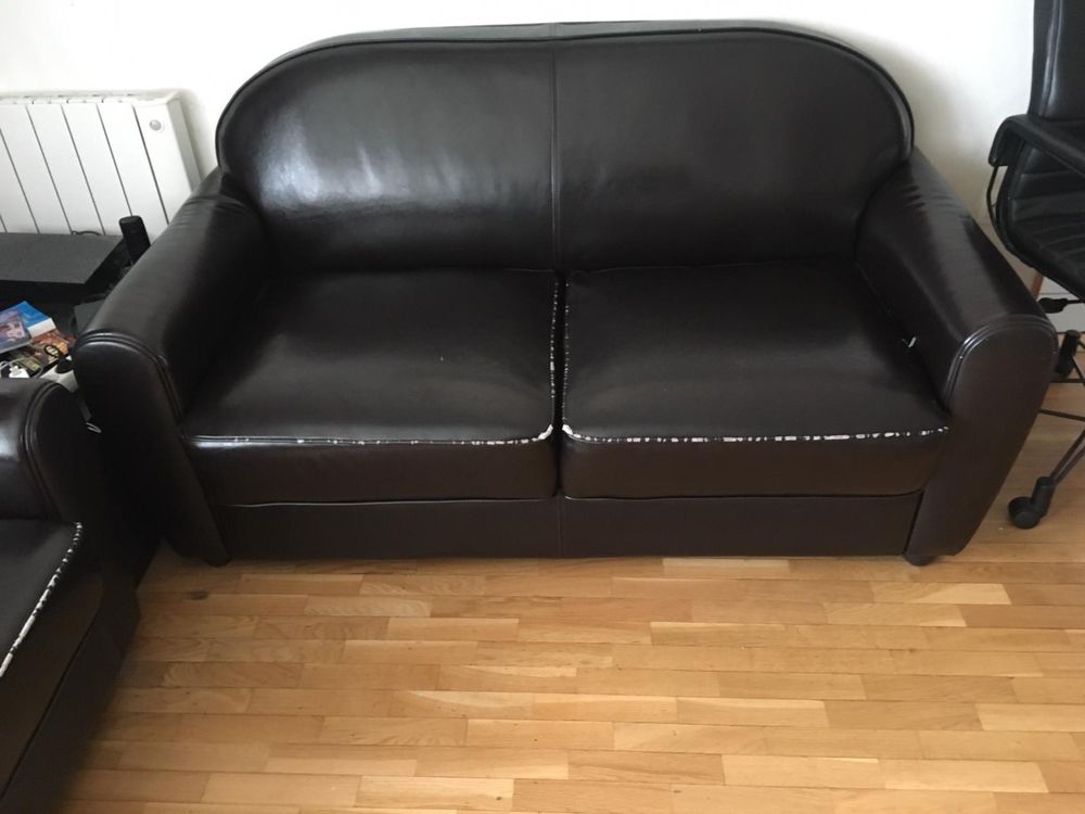 Canap� cuir plus 2 fauteuils 500 Paris 19 (75)