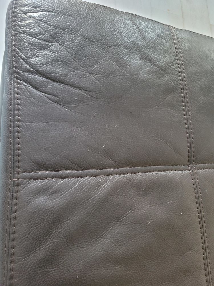 Canap� cuir et pouf rectangulaire assorti 400 Pfastatt (68)