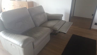 Canap� cuir relax 3 places couleur gris clair 700 Bonchamp-l�s-Laval (53)