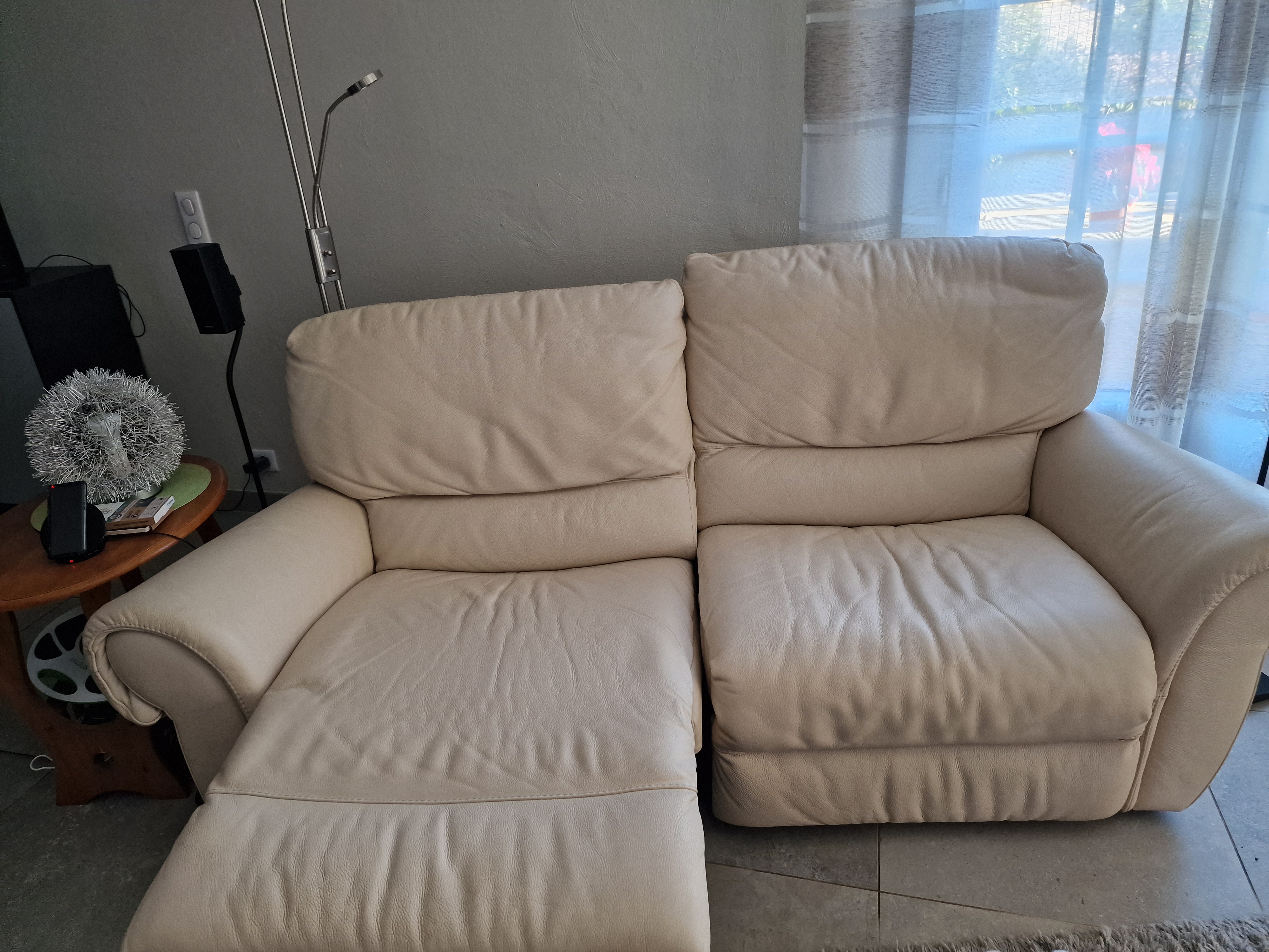 Canap� cuir relax 3 places 250 Antibes (06)