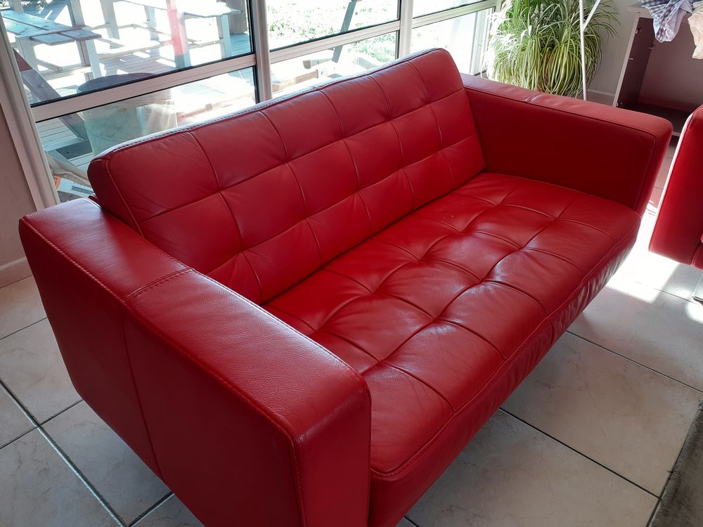Canap� cuir rouge design 450 Montfort-en-Chalosse (40)