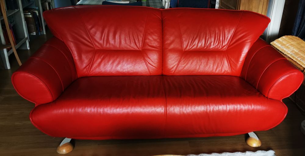 Canap� cuir rouge 150 Ch�tenoy-le-Royal (71)
