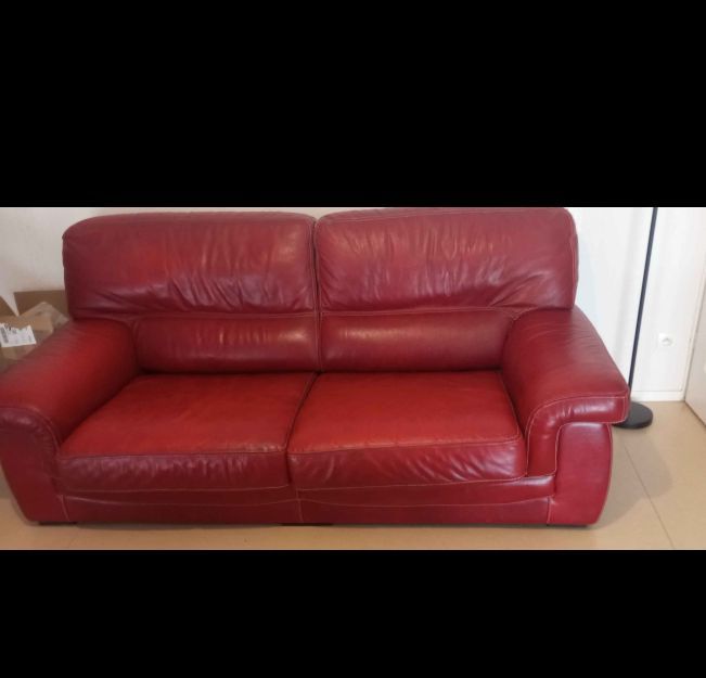 Canap� cuir rouge 150 Laon (02)