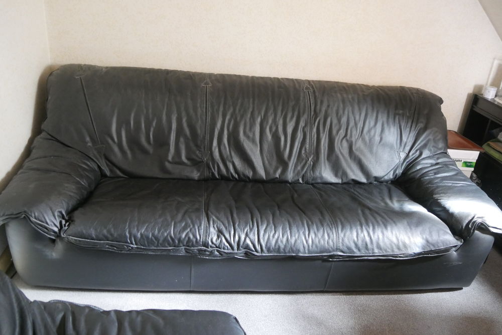 canap� cuir vachette noir 400 Montlu�on (03)
