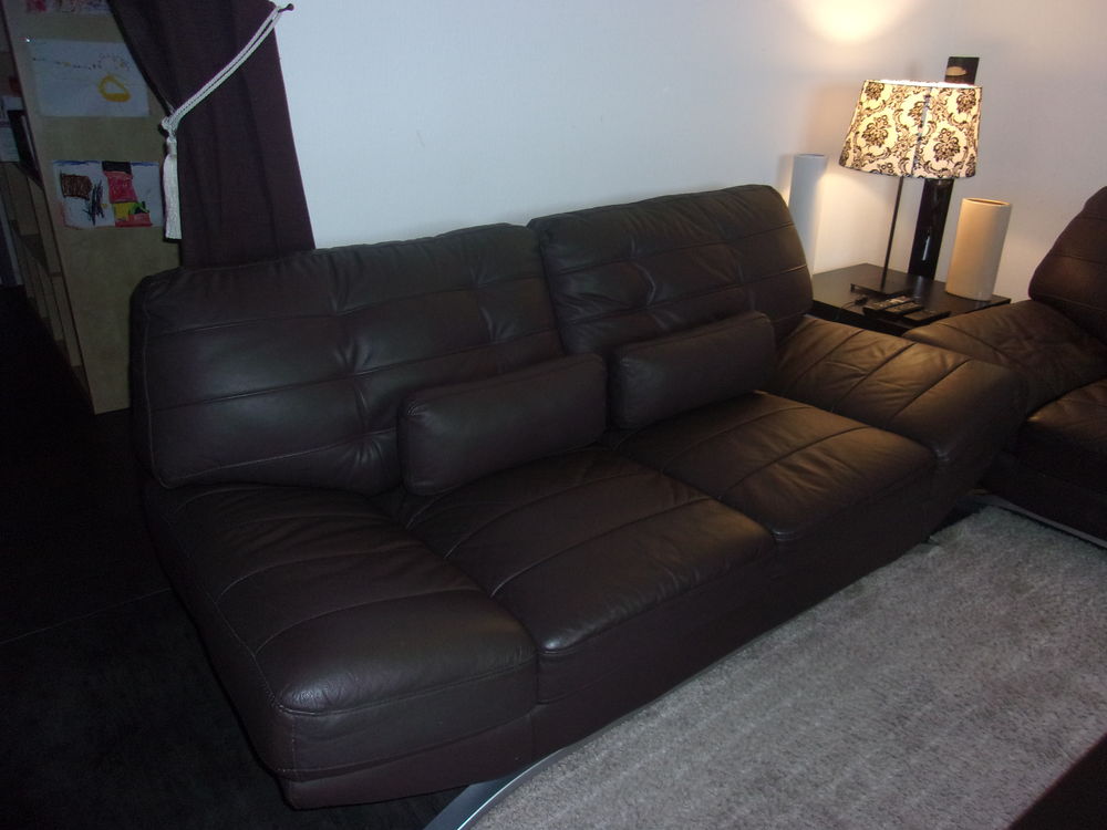 CANAPE CUIR VERITABLE 2 PLACES
1.85 M X 1 M 0 Saint-Michel-sur-Orge (91)