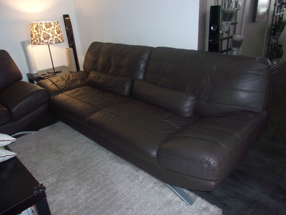 CANAPE CUIR VERITABLE MARRON
3 PLACES 0 Saint-Michel-sur-Orge (91)