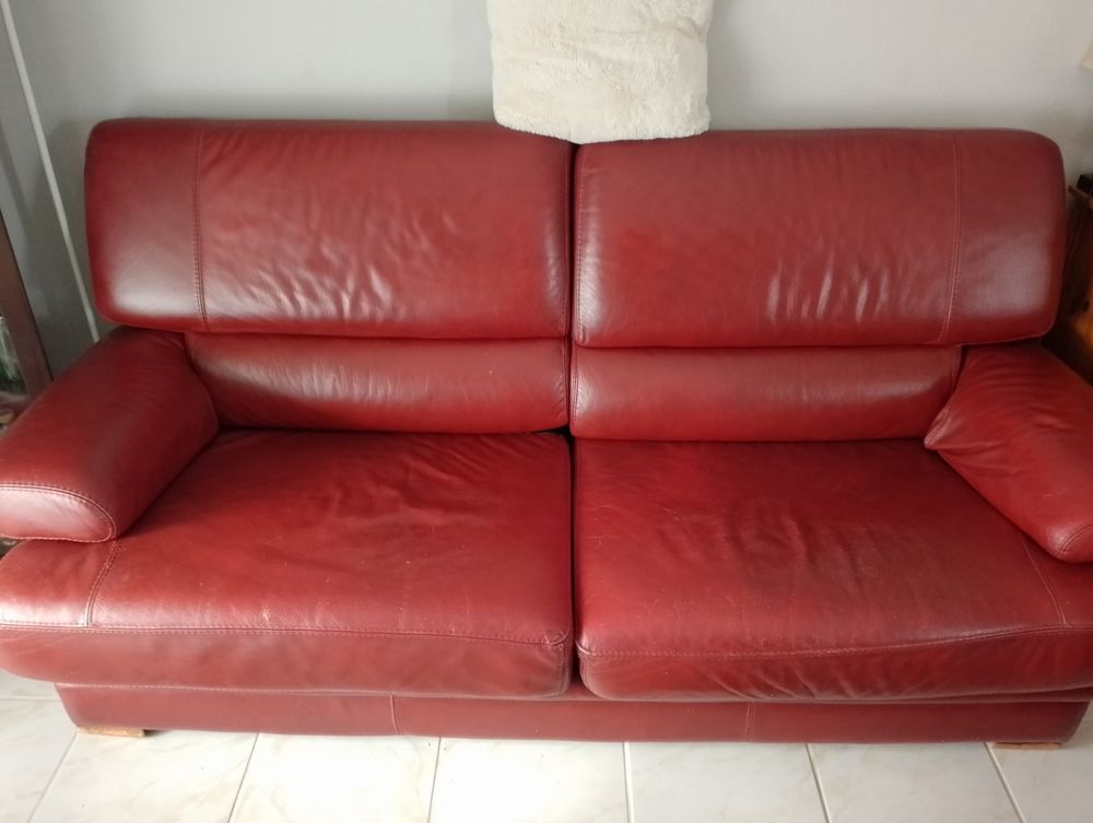 Canape cuir veritable 3 places 215 � 0 Pontoise (95)