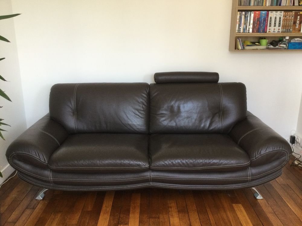 Canap� cuir 395 Le Pr�-Saint-Gervais (93)