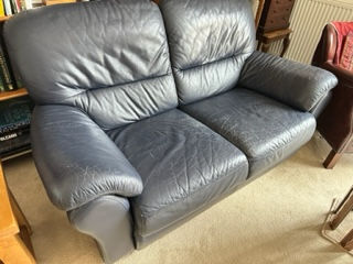 Canape en cuir 499 Bobigny (93)