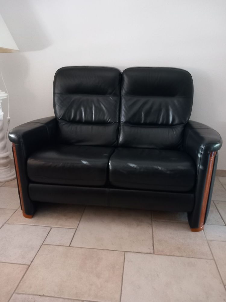 1 canap� cuir 390 Doudeauville (62)