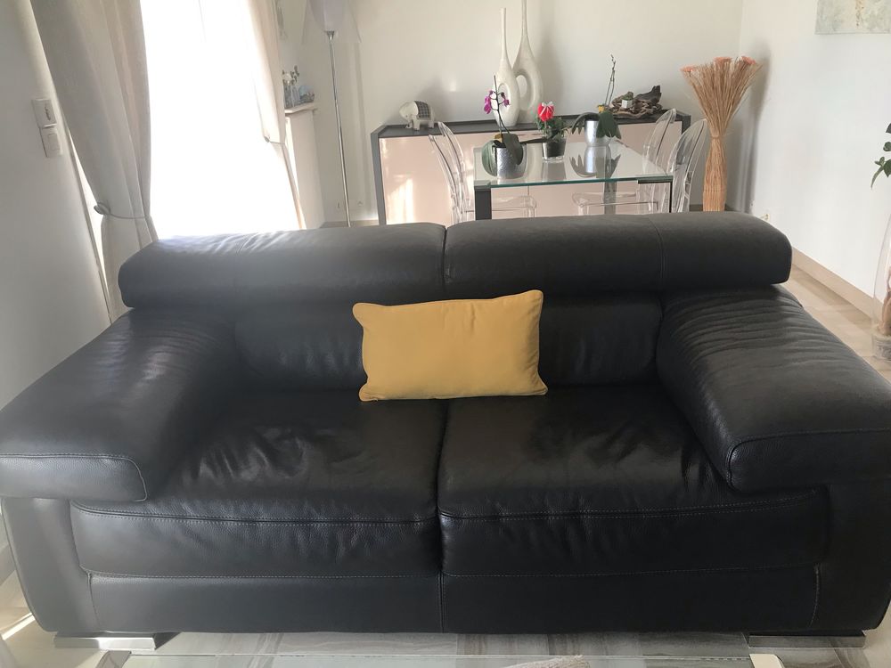 Canap� cuir 350 Saint-Laurent-du-Var (06)