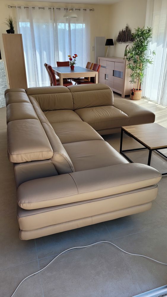 Canap� cuir 1400 M�ounes-l�s-Montrieux (83)