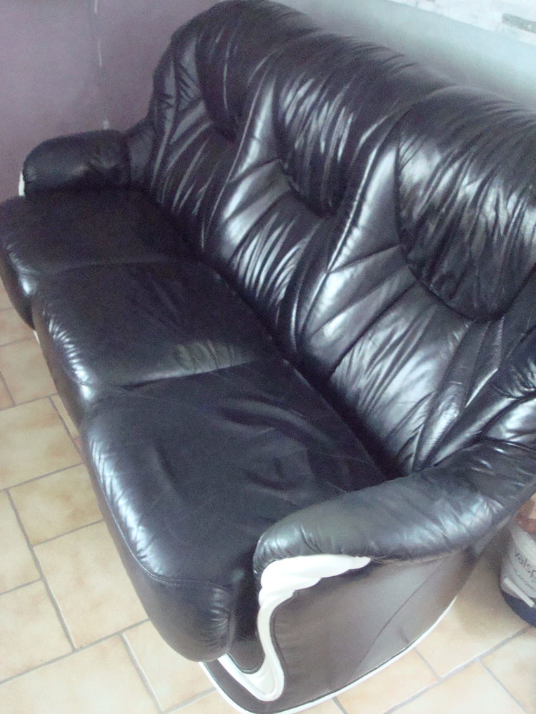 AV un canap�  et deux fauteuils 100 Lay (42)