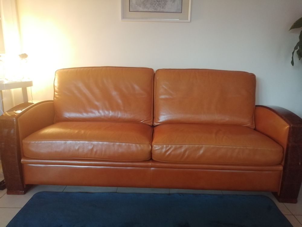 Canap� et deux fauteuils en cuir avec accoudoirs en bois 700 Vitry-sur-Seine (94)