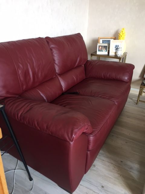 Canap� deux places en cuir 140 Ivry-sur-Seine (94)