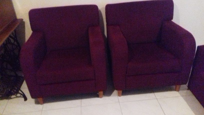 canap� deux places et deux fauteuils 150 Isneauville (76)