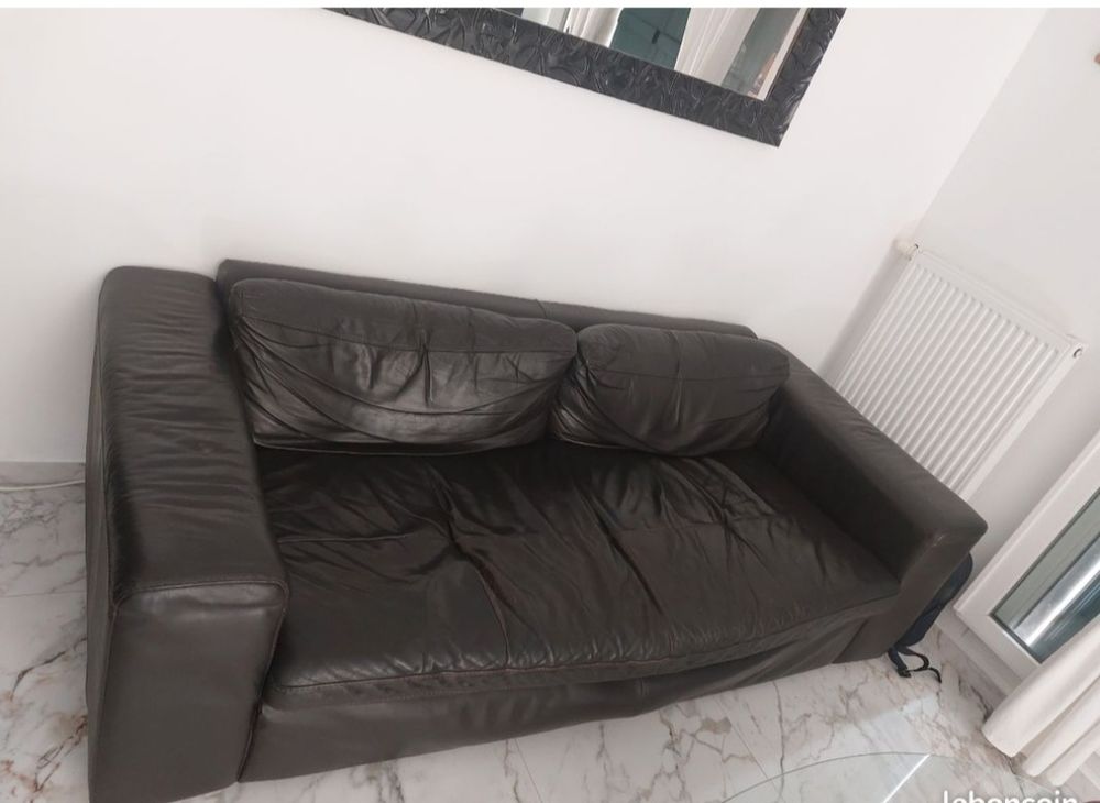 CANAP� DROIT EN CUIR MARRON 3 PLACES 150 Roissy-en-Brie (77)