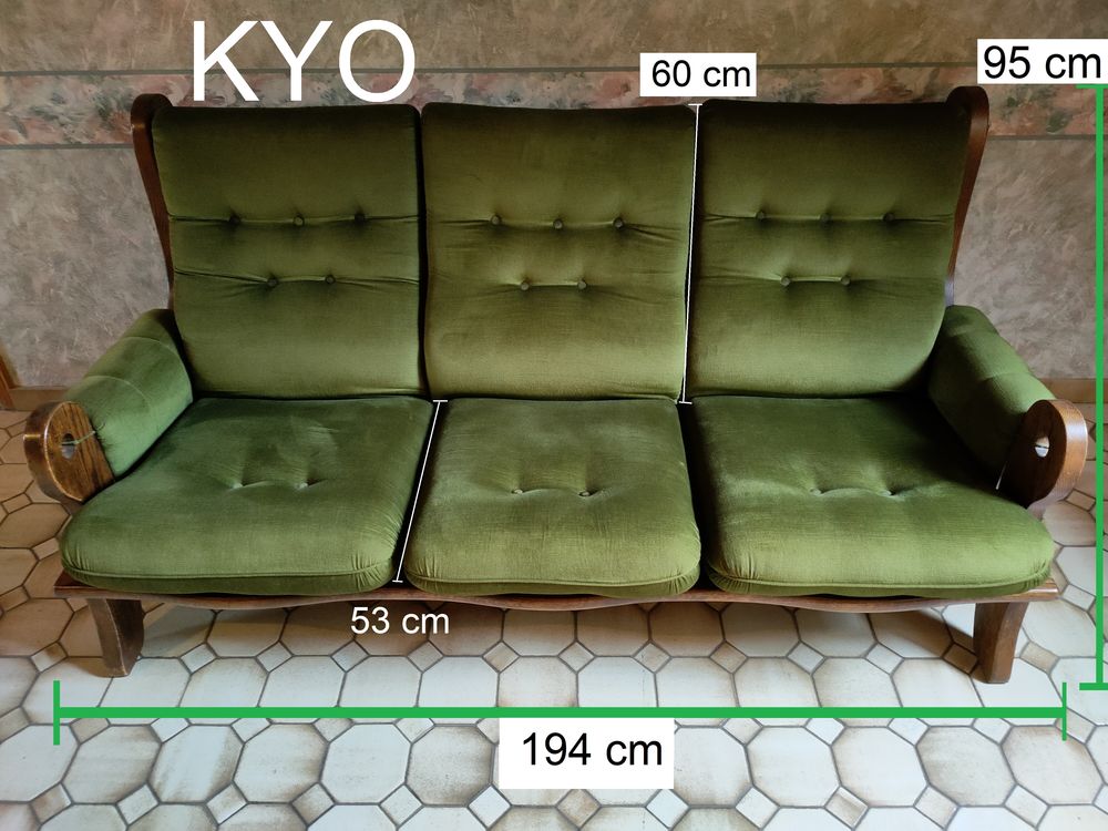 Canap� droit fixe 3 places, accoudoirs, 194 cm velours vert 149 Foncine-le-Haut (39)