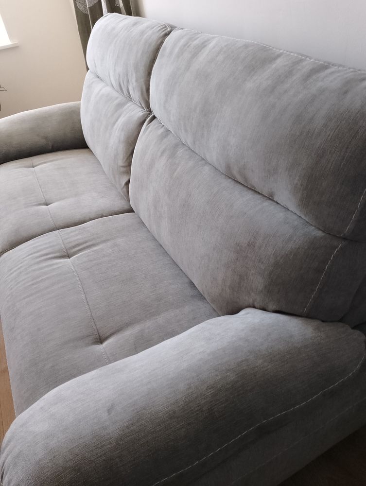 CANAPE DROIT 3 PLACES EN TISSUS GRIS CLAIR 599 Cr�ances (50)