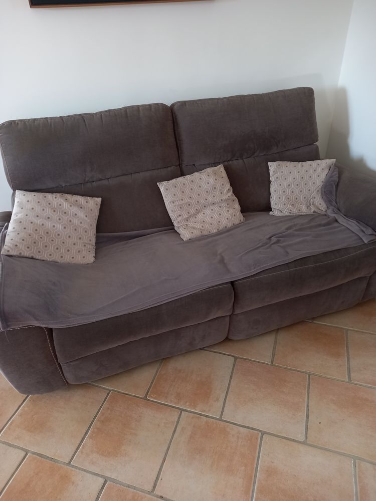 Canap� �lectrique 3 places 220 Chasseneuil-du-Poitou (86)