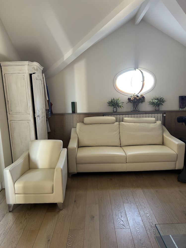  Canap� + Fauteuil BUROV cuir - salon luxe - valeur 9 000� + 3400 Saint-Cyr-l'�cole (78)