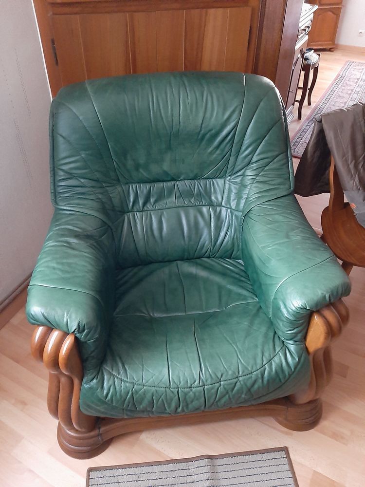 Canap� et fauteuil en cuir. 150 Molsheim (67)