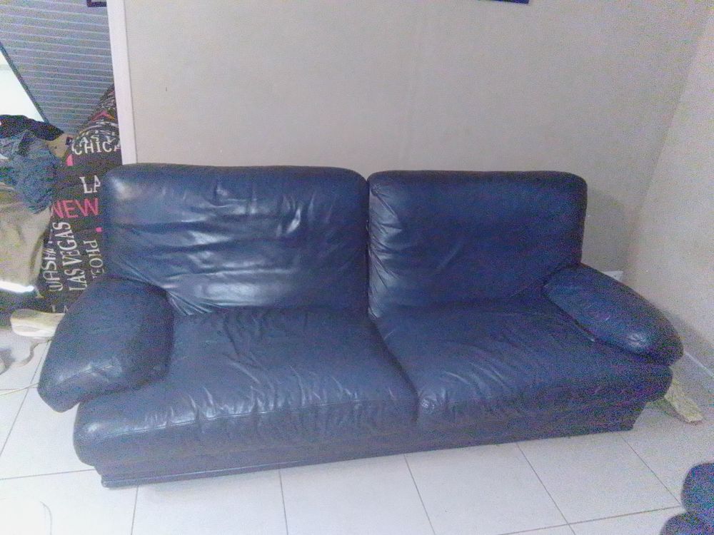 Canap� fauteuil et 2 si�ges en cuir 100 Saint-Berthevin (53)