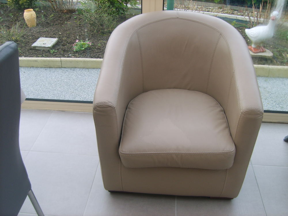 canape et fauteuil 250 Sainneville (76)