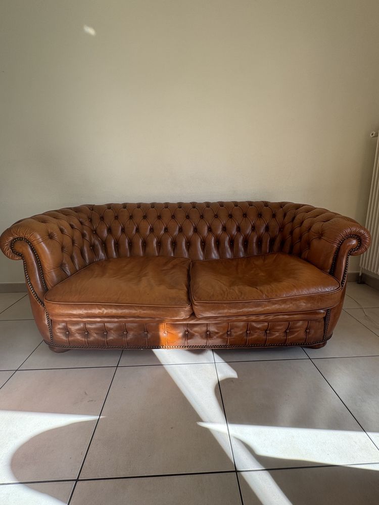canap� et fauteuils Chesterfield 2500 Gaillard (74)