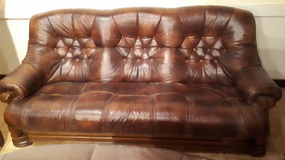 Canap� + 2 fauteuils cuir 100 Chaneins (01)
